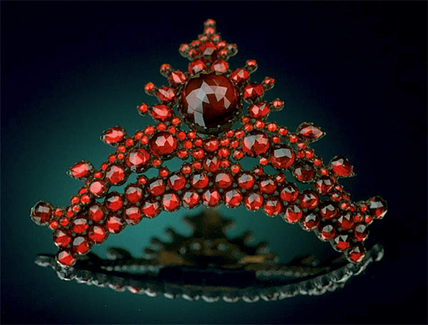 ミュージシャン first photo book GARNET CROWN januarygarnetforface_600x.jpg?