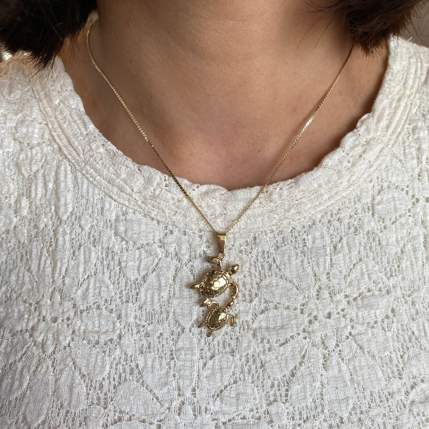 ESTATE Mother and Baby Turtle Pendant in Yellow Gold
