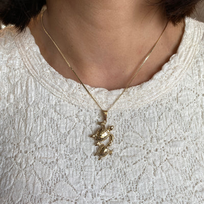 ESTATE Mother and Baby Turtle Pendant in Yellow Gold