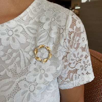 ESTATE Pearl and Leaf Wreath Pin/Pendant in Yellow Gold