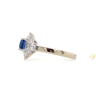 ESTATE Sapphire and Diamond Cocktail Ring in White Gole