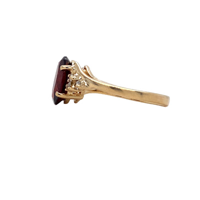 ESTATE Garnet and DIamond Ring in Yellow Gold