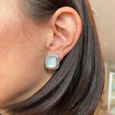 ESTATE David Yurman MOP Earrings in Silver