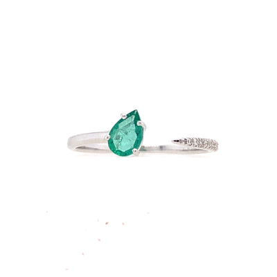 Emerald and Diamond Split Ring in White Gold