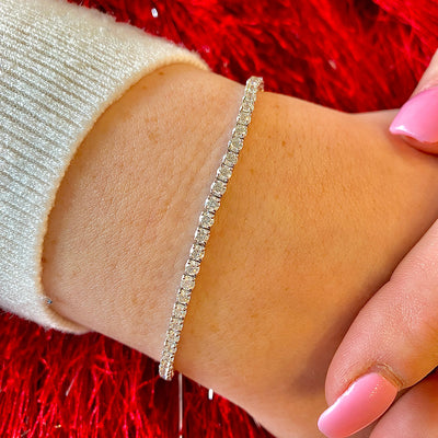 Diamond Line Tennis Bracelet in White Gold