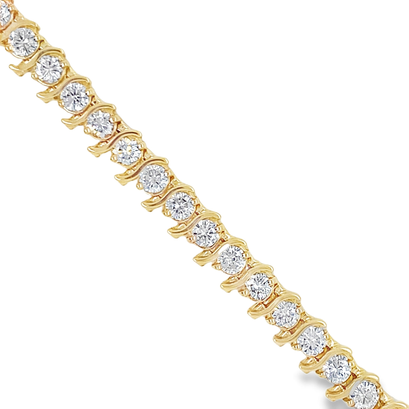 ESTATE Diamond Tennis Bracelet in Yellow Gold