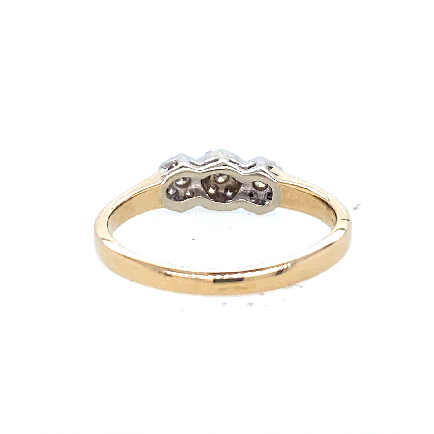 ESTATE Diamond Cluster Ring in Yellow Gold