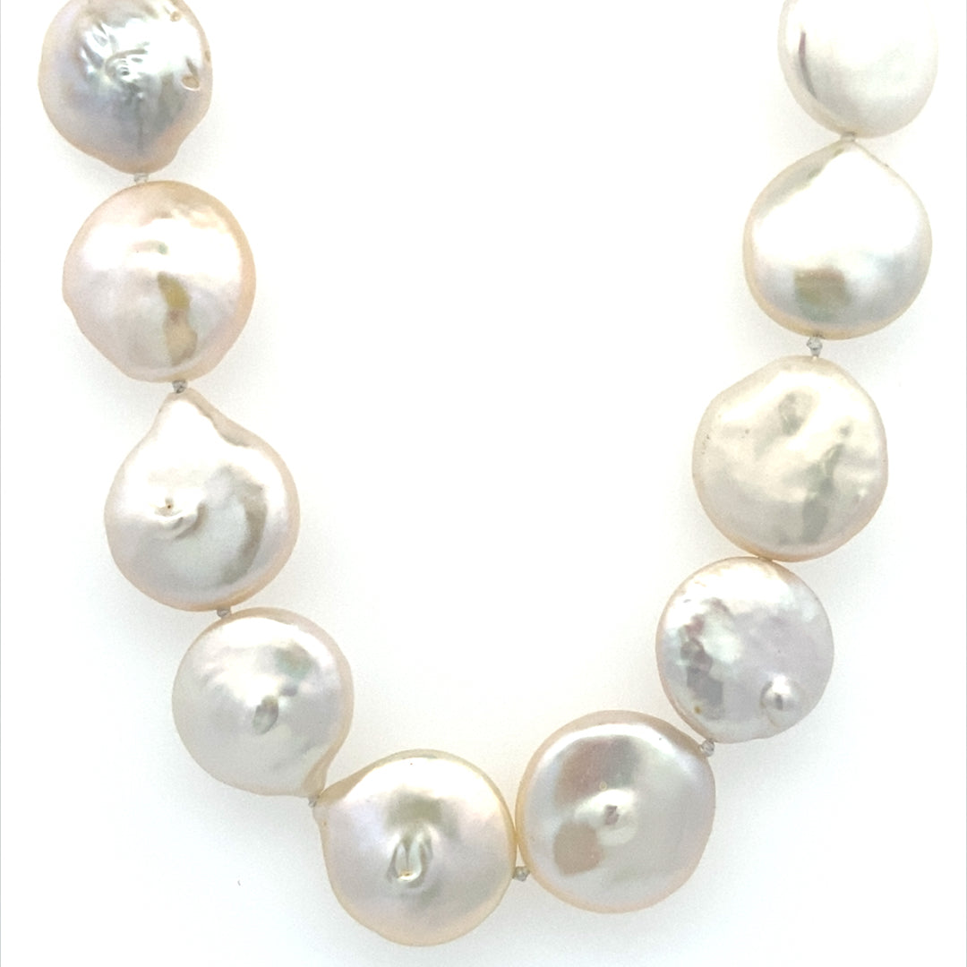 Estate Coin Pearl Necklace 14 Karat Yellow Gold Clasp