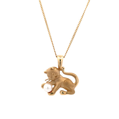 ESTATE Kitten with Pearl Pendant in Yellow Gold