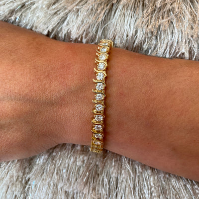 ESTATE Diamond Tennis Bracelet in Yellow Gold