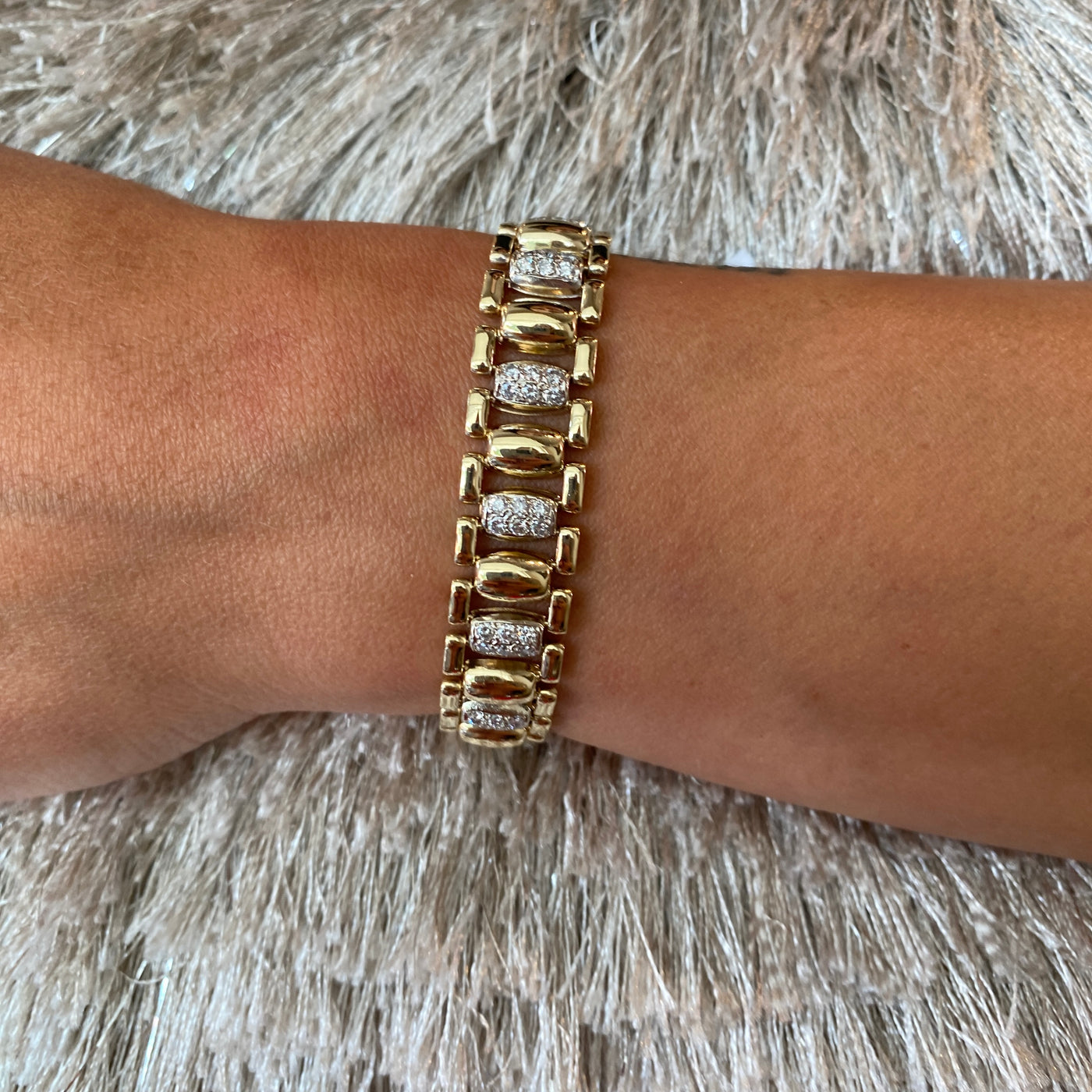 ESTATE Diamond Bracelet in Yellow Gold