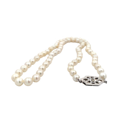 ESTATE Cultured Pearl Necklace in White Gold