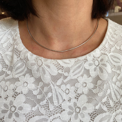 ESTATE D/C Omega Necklace in White Gold