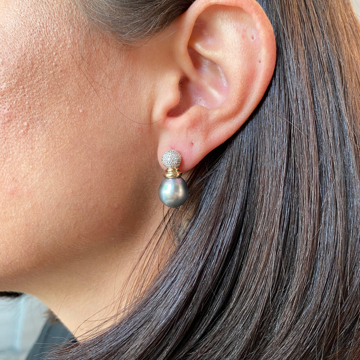 ESTATE Tahitian Pearl and Diamond Earrings in Yellow Gold