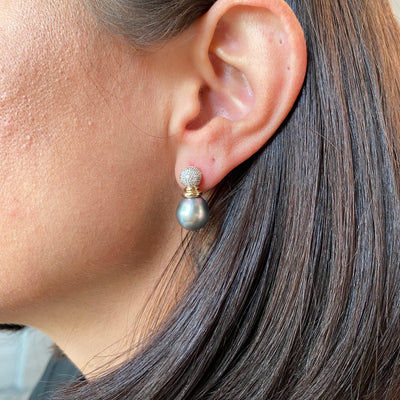 ESTATE Tahitian Pearl and Diamond Earrings in Yellow Gold