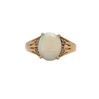 ESTATE Opal Ring in Yellow Gold