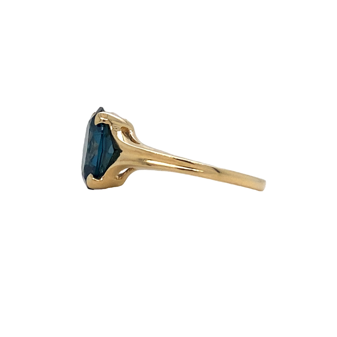 ESTATE Blue Topaz Ring in Yellow Gold
