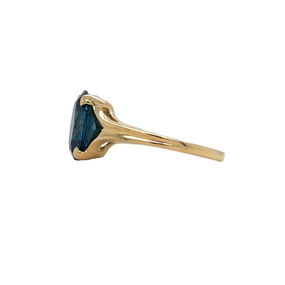 ESTATE Blue Topaz Ring in Yellow Gold