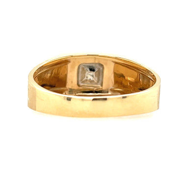 Estate 14 Karat Yellow Gold  Classic Men's Diamond Ring