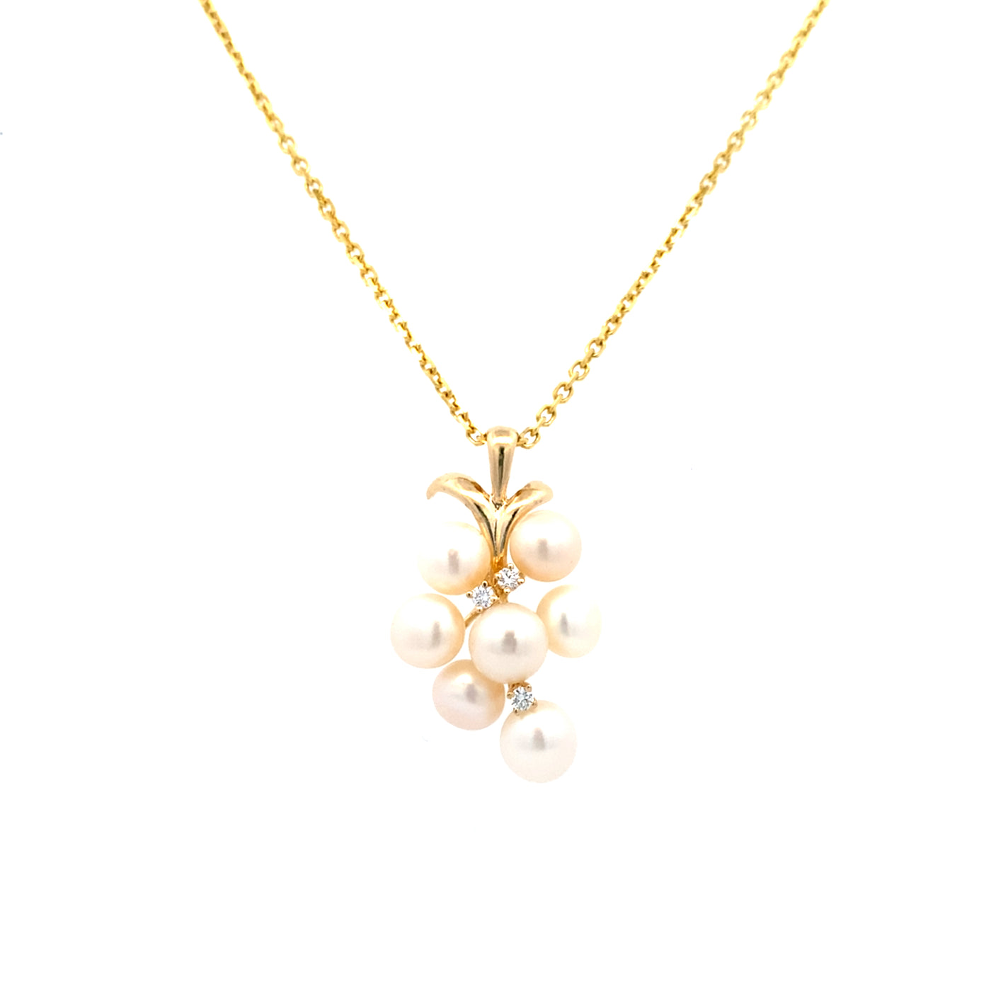 ESTATE Pearl and DIamond Pendant in Yellow Gold