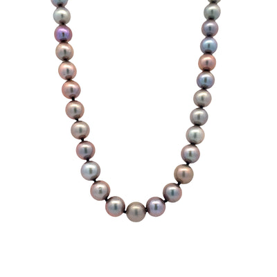ESTATE Black Cultured Pearl Necklace in Yellow Gold