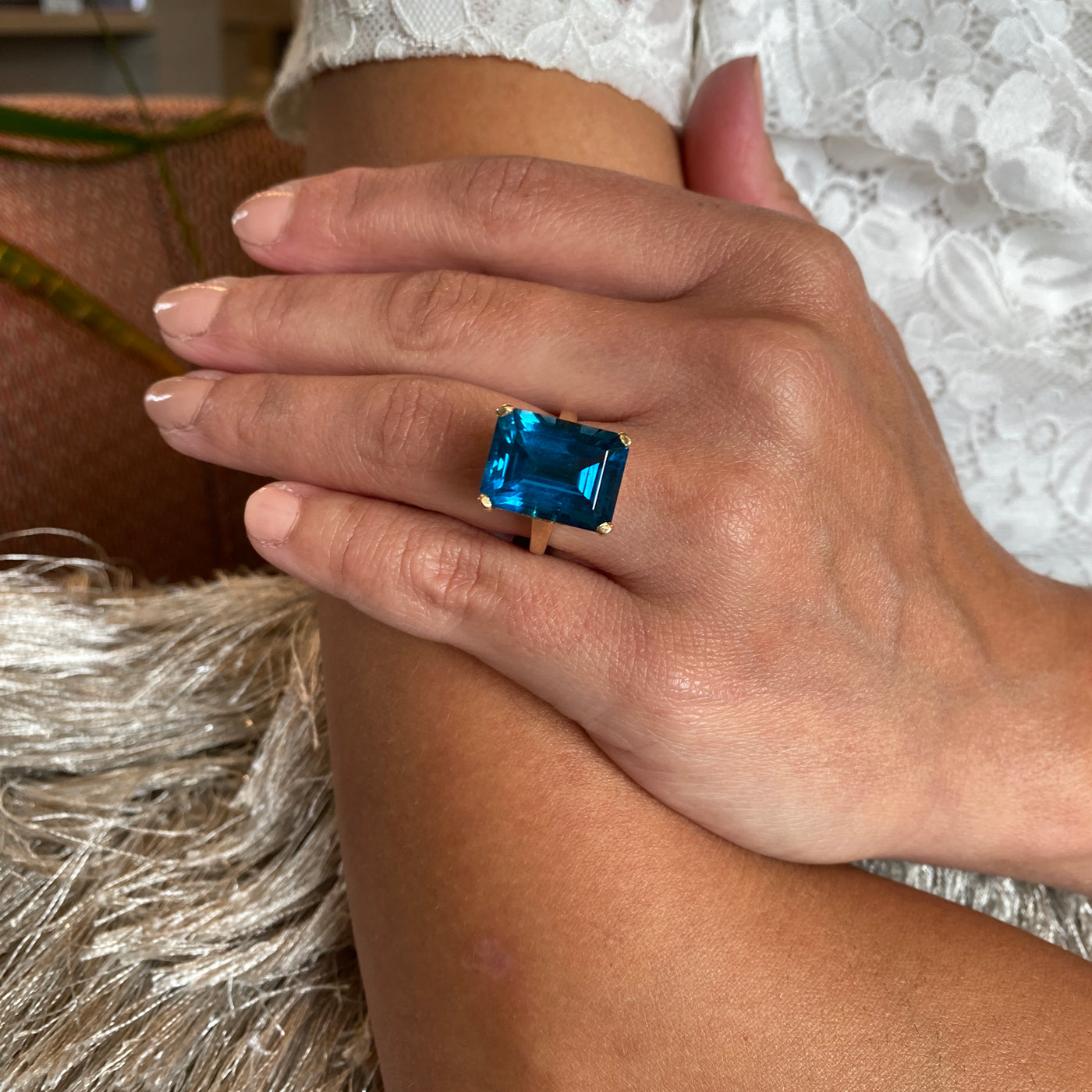 ESTATE Swiss Blue Topaz Ring in Yellow Gold