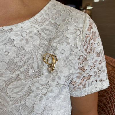 ESTATE Whimsical Swirl Pearl Pin in Yellow Gold