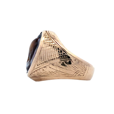 ESTATE Black MOP Cameo Ring in Yellow Gold