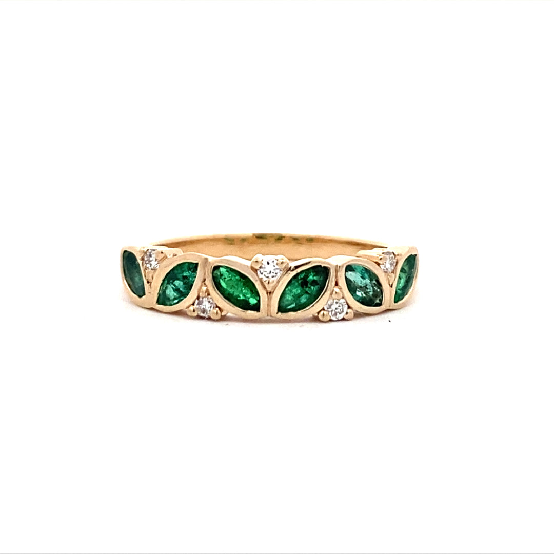 Beeghly & Co. 14 Karat Emerald and Diamond Band BCR-127