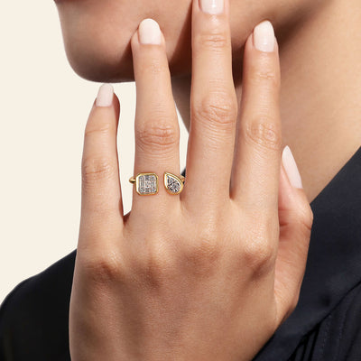 Diamond Toi et Moi Ring in Yellow Gold by Gabriel & Co.
