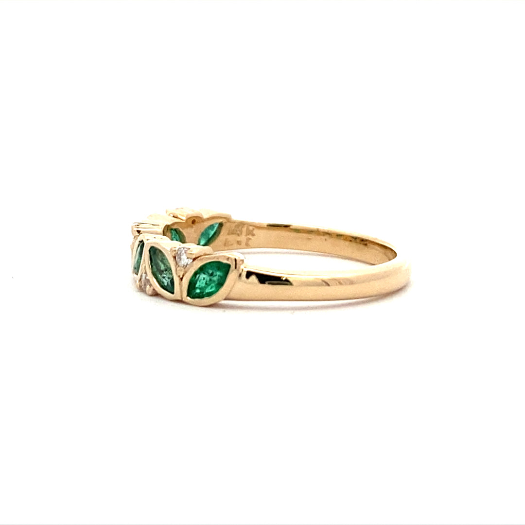 Beeghly & Co. 14 Karat Emerald and Diamond Band BCR-127