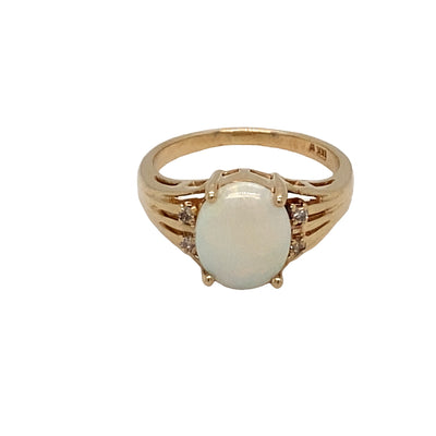 ESTATE Opal Ring in Yellow Gold