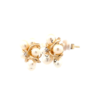 ESTATE FW Pearl Stud Earrings in Yellow Gold