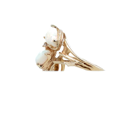 ESTATE Opal Ring in Yellow Gold