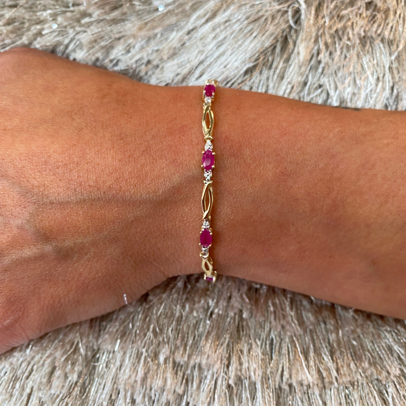 ESTATE Ruby and Diamond Bracelet in Yellow Gold