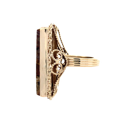 ESTATE Agate Ring in Yellow Gold