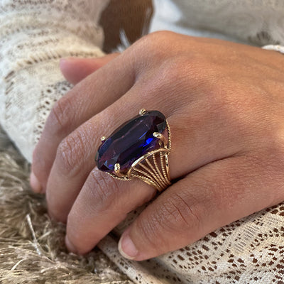 ESTATE Synthetic Alexandrite-like Ring in Yellow Gold