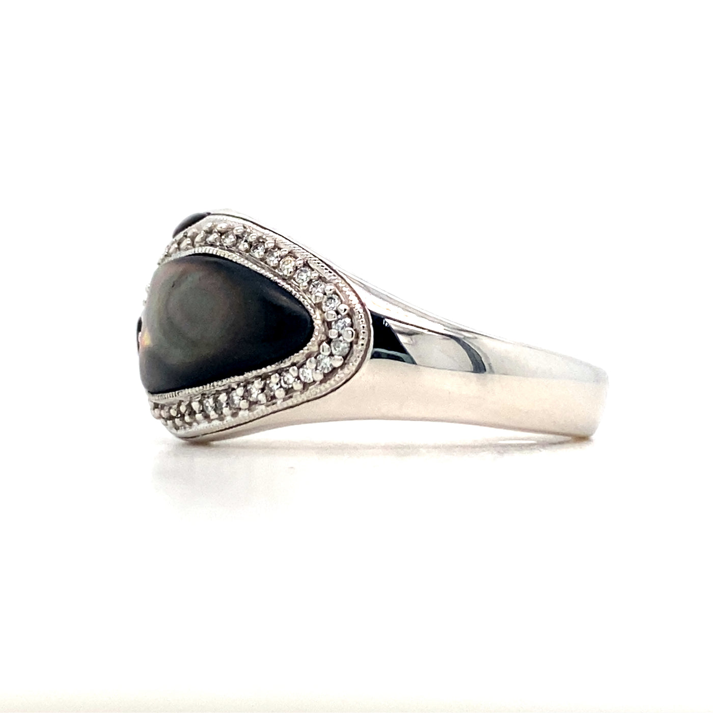 ESTATE Kabana MOP and Diamond Inlay Ring in White Gold