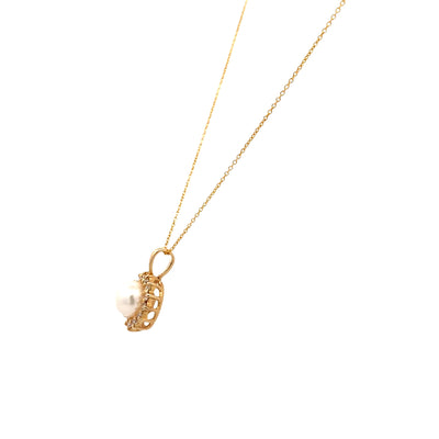 ESTATE Cultured Pearl and Diamond Pendant in Yellow Gold