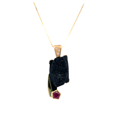 ESTATE Druzy Quartz and Rhodolite Garnet Pendant in Yellow Gold