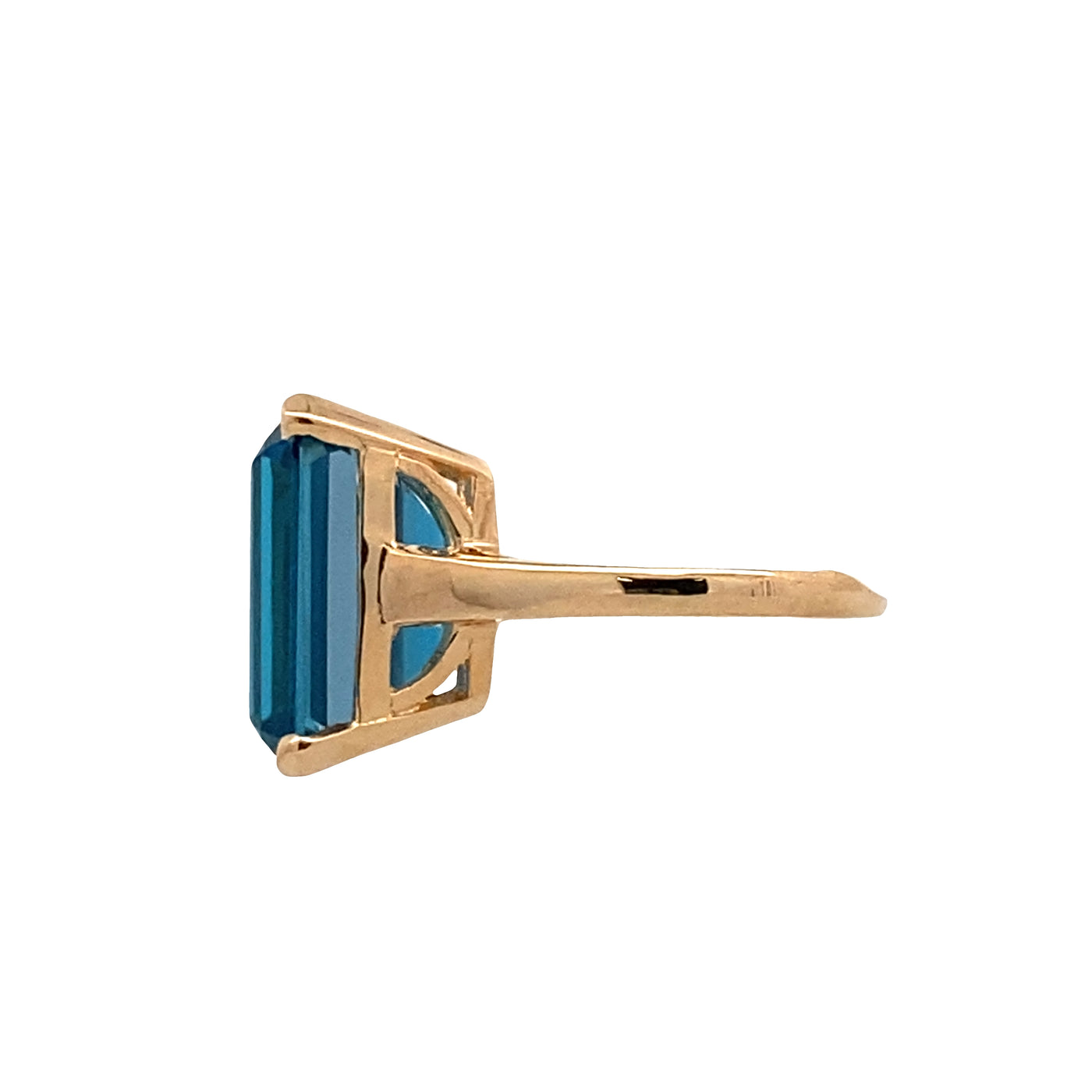 ESTATE Swiss Blue Topaz Ring in Yellow Gold