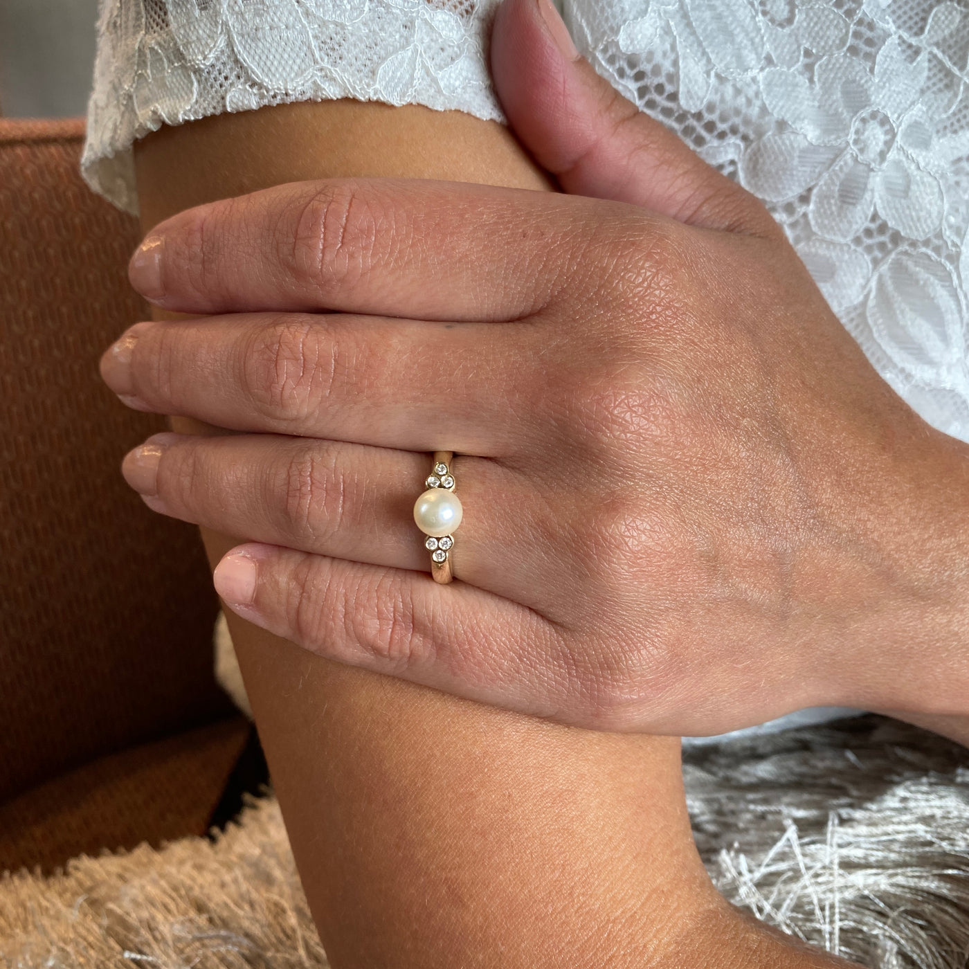 ESTATE Pearl and Diamond Ring in Yellowo Gold