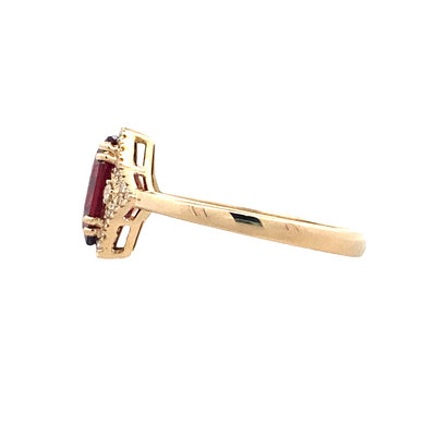 Garnet & Diamond Fashion RIng in Yellow Gold
